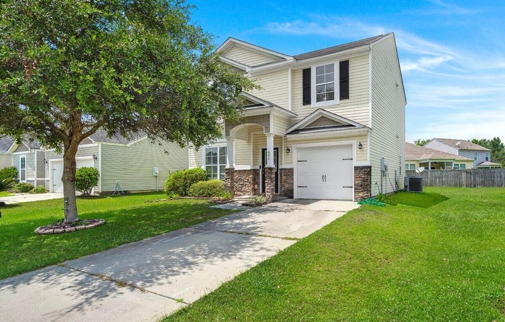 Photo of 406 Stoney Field Drive, Moncks Corner, SC 29461 (MLS # 26006881)