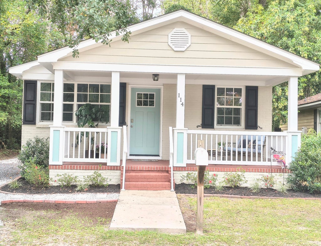 Photo of 114 Congress Street, Summerville, SC 29483 (MLS # 26027800)