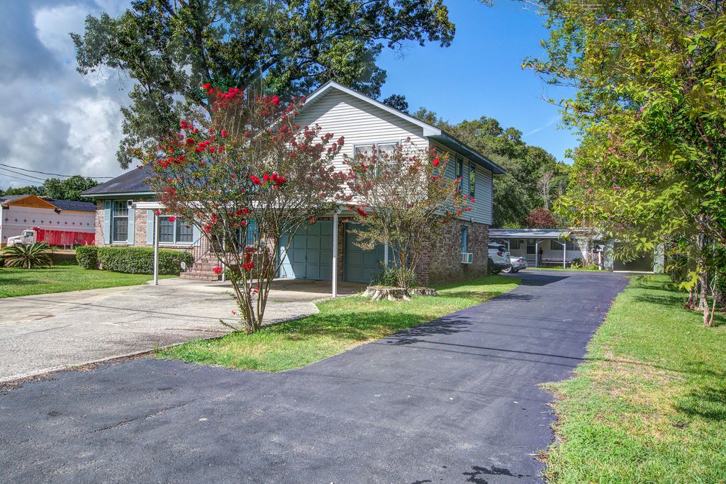 Photo of 8899 Salamander Road, North Charleston, SC 29406 (MLS # 25030580)