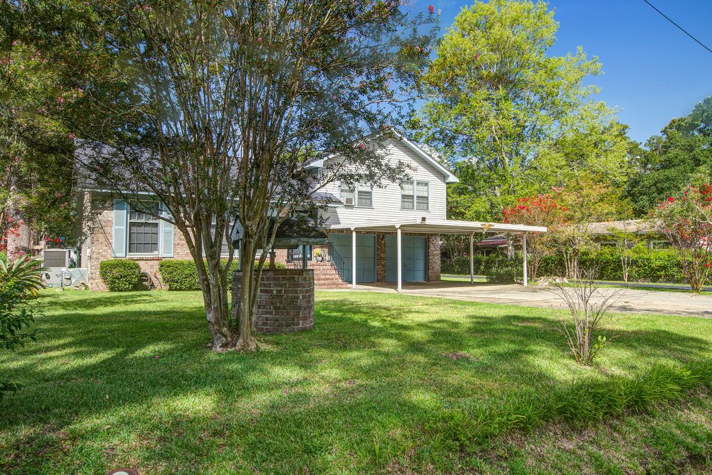 Photo of 8899 Salamander Road, North Charleston, SC 29406 (MLS # 25030580)