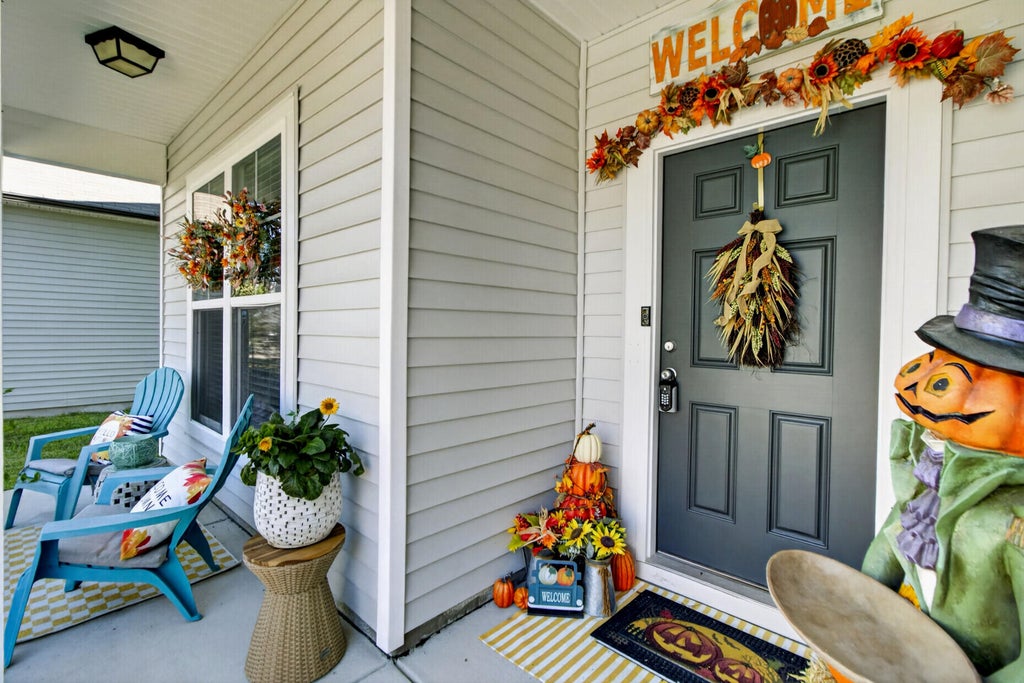 Photo of 117 Hayworth Road, Summerville, SC 29486 (MLS # 26029105)