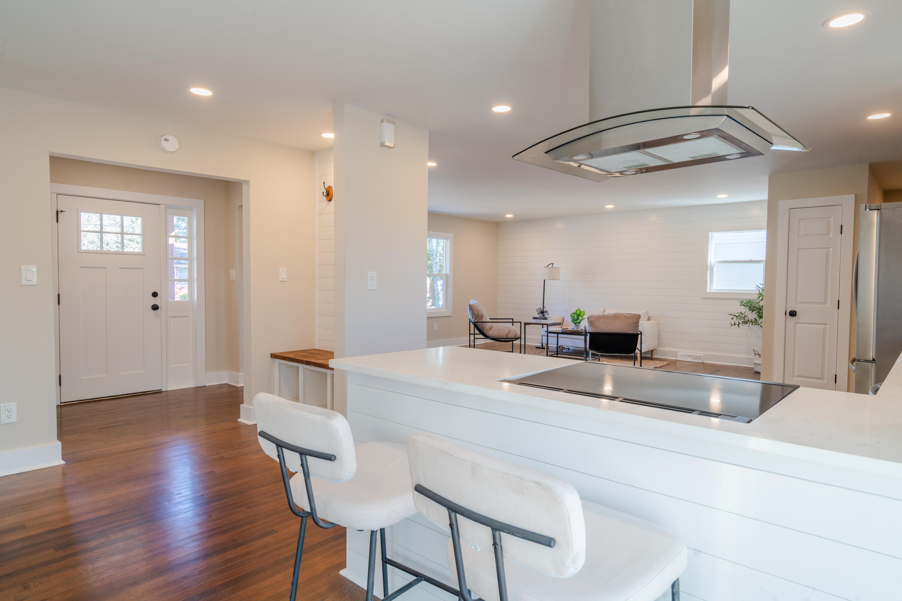 7643 Hillandale Road