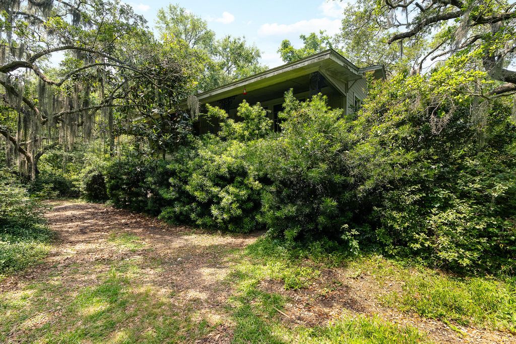 Photo of 2180 Wappoo Hall Road, Charleston, SC 29412 (MLS # 25013824)