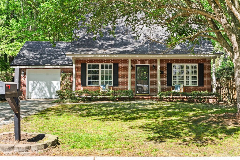 Photo of 981 Stono River Drive, Charleston, SC 29412 (MLS # 26010996)