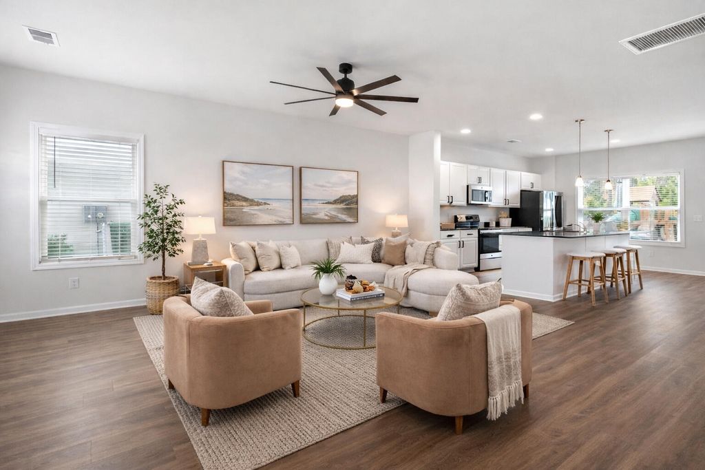 Photo of 173 Clydesdale Circle, Summerville, SC 29486 (MLS # 26006427)