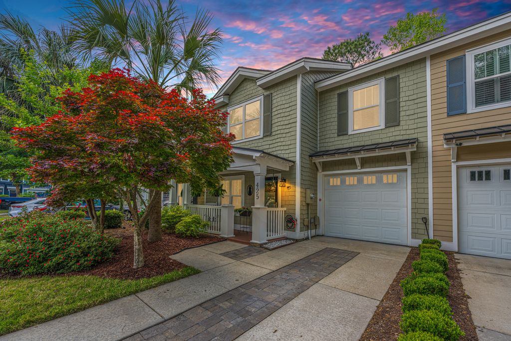 Photo of 425 Grand Palm Lane, Summerville, SC 29485 (MLS # 26011167)