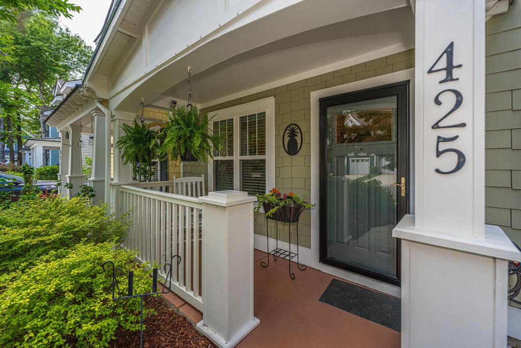 Photo of 425 Grand Palm Lane, Summerville, SC 29485 (MLS # 26011167)