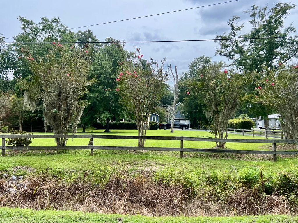 Photo of 0 Porchers Bluff, Mount Pleasant, SC 29466 (MLS # 25023070)