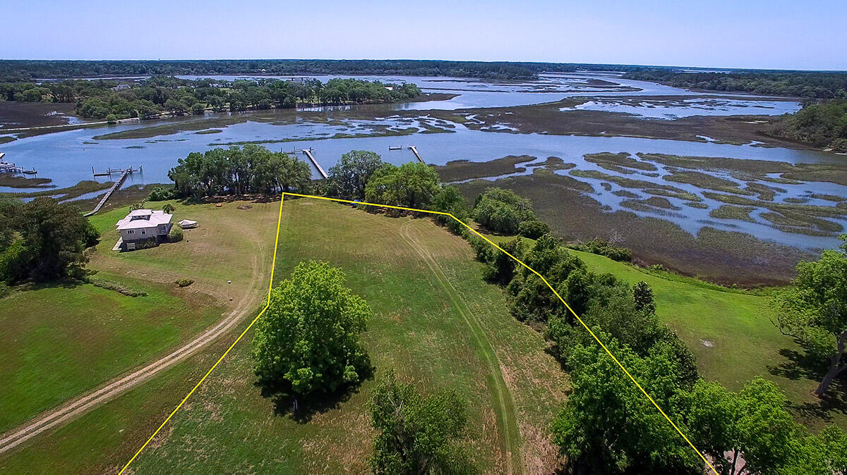 6001 Selkirk Plantation Road