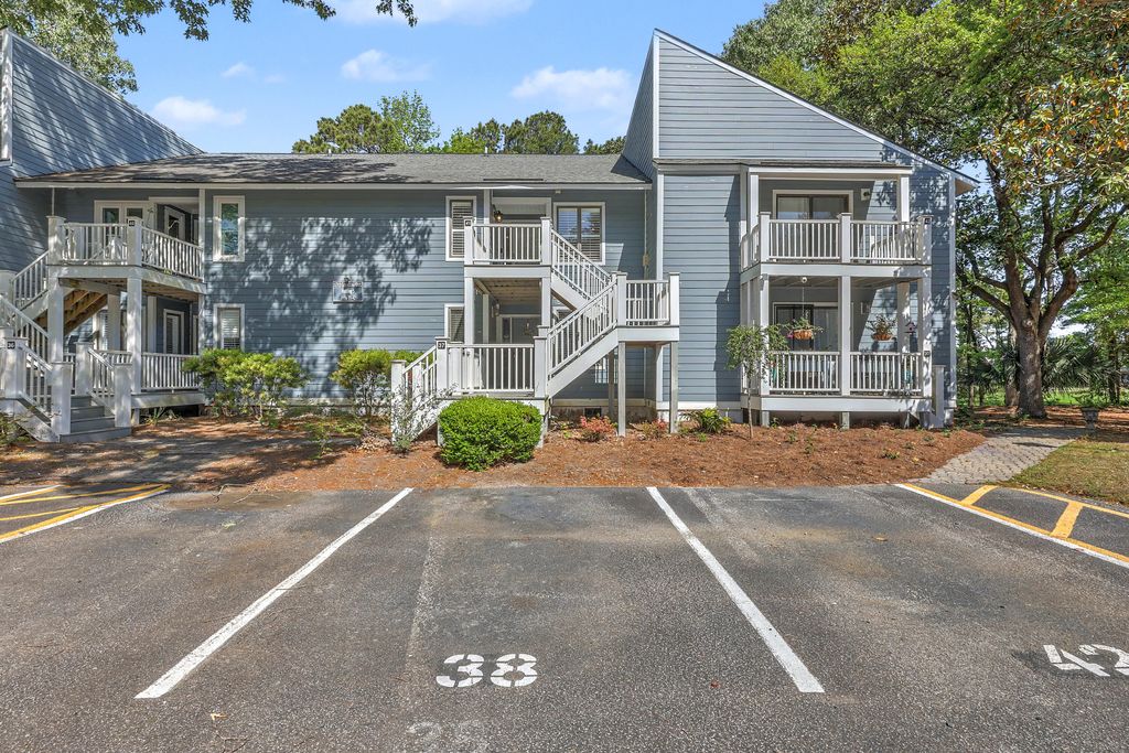 Photo of 1713 Greystone Boulevard #Apt 41, Mount Pleasant, SC 29464 (MLS # 26010673)
