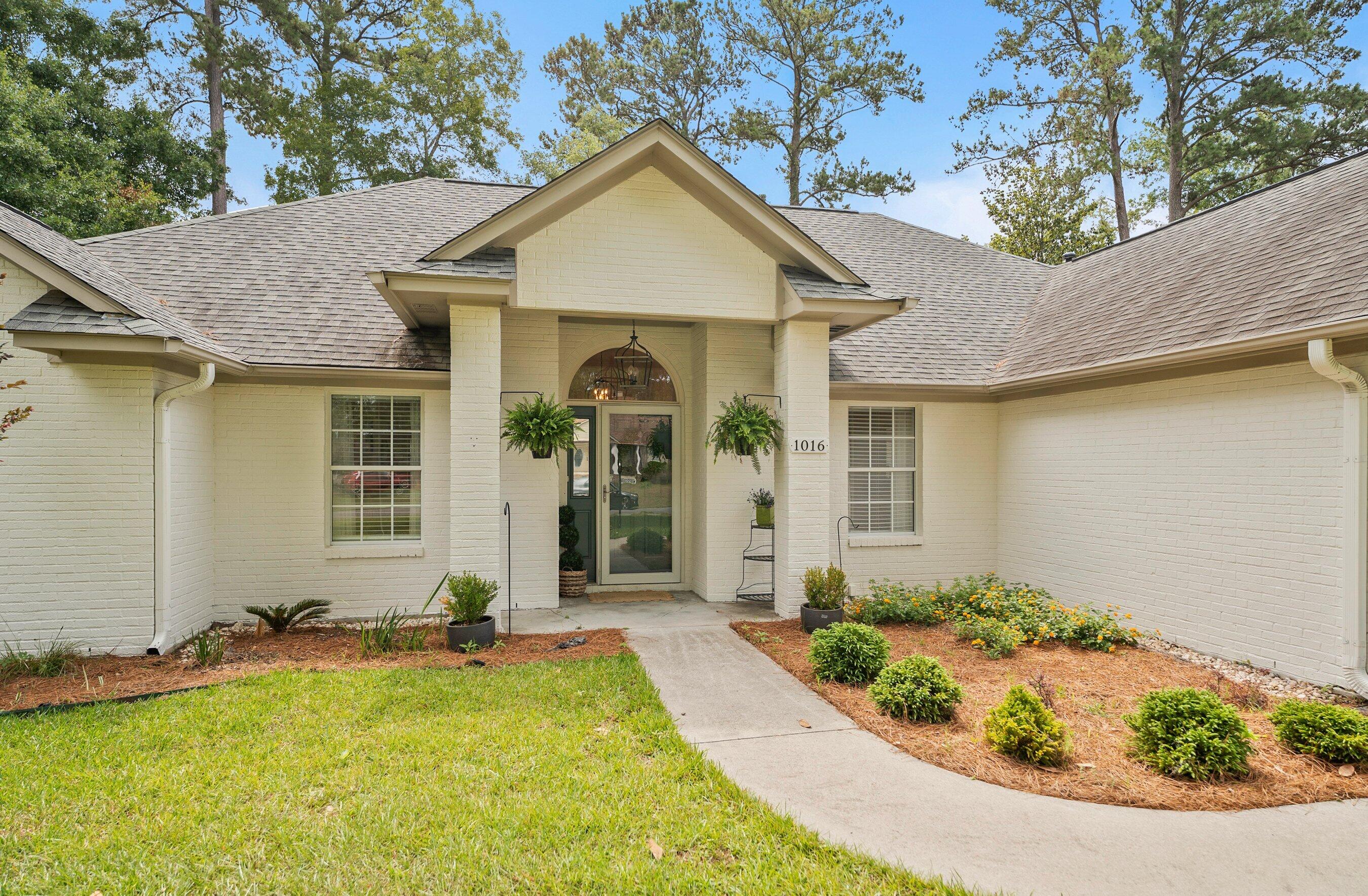 1016 Pine Martin Road