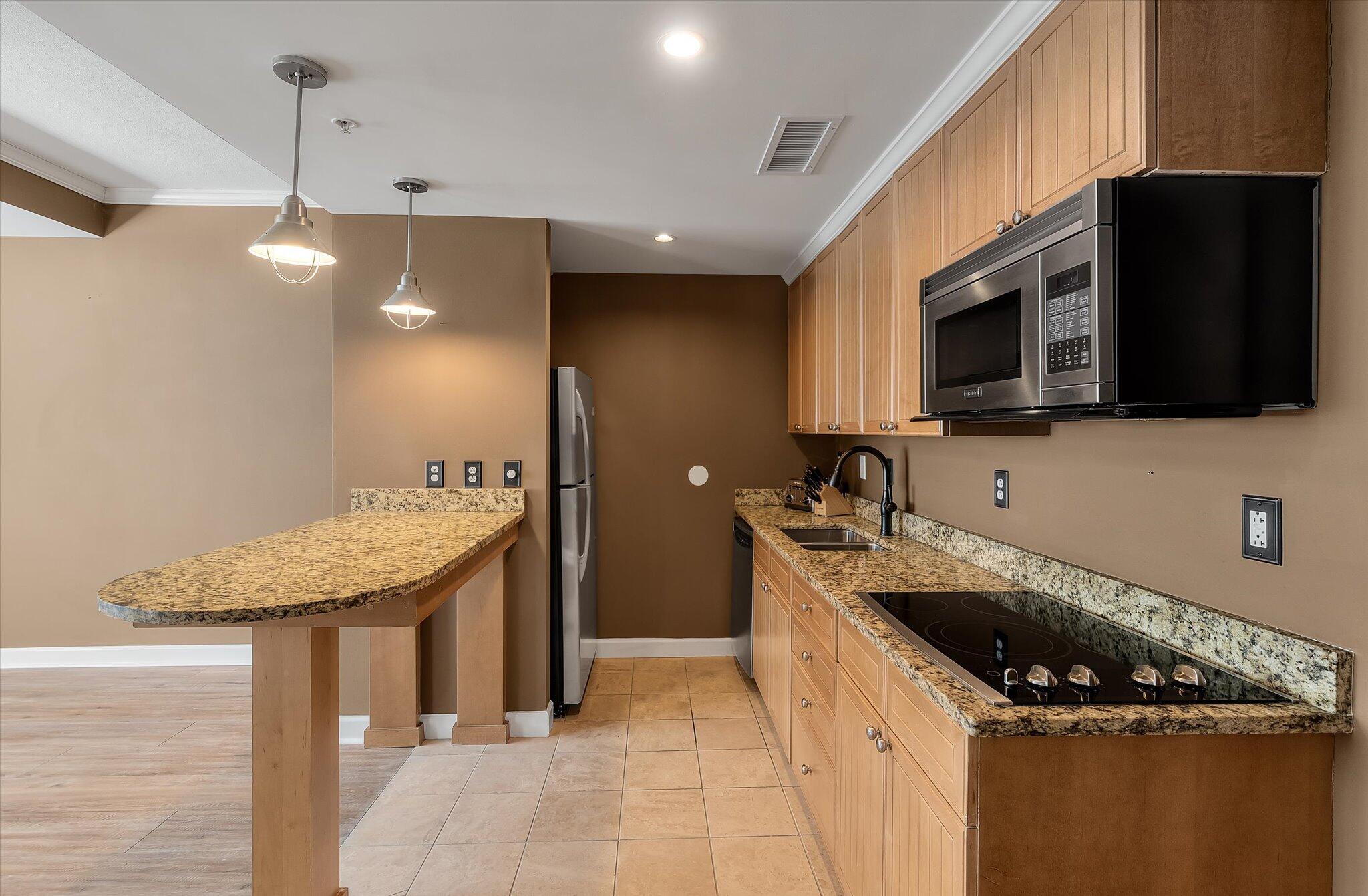 5804 Palmetto Drive A-404