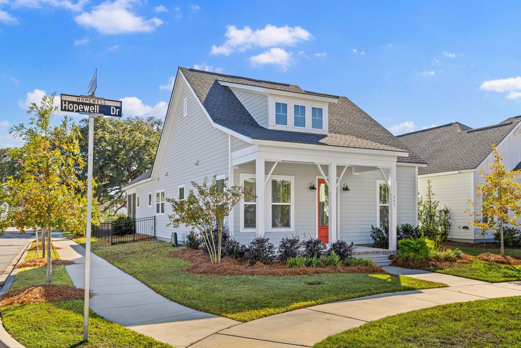 Photo of 841 Hopewell Drive, Charleston, SC 29492 (MLS # 25030345)