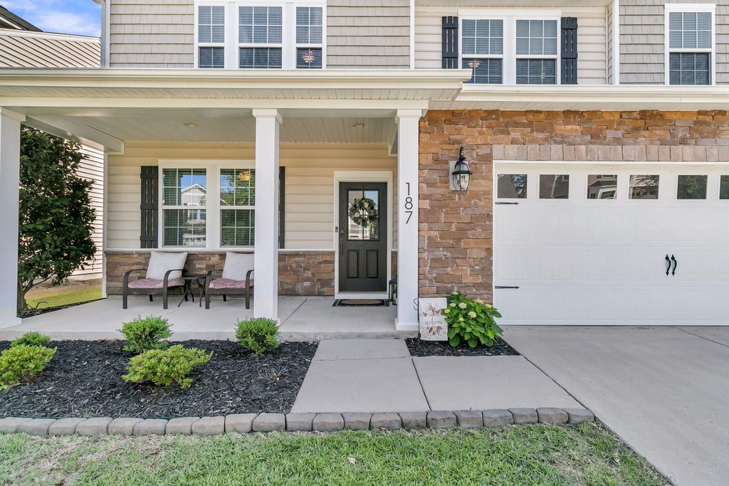 Photo of 187 Lindera Preserve Boulevard, Summerville, SC 29486 (MLS # 26012931)