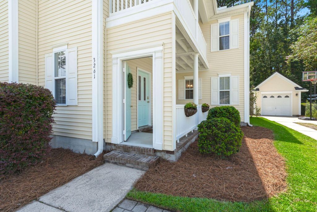 Photo of 3261 Beaconsfield Road, Mount Pleasant, SC 29466 (MLS # 25023711)