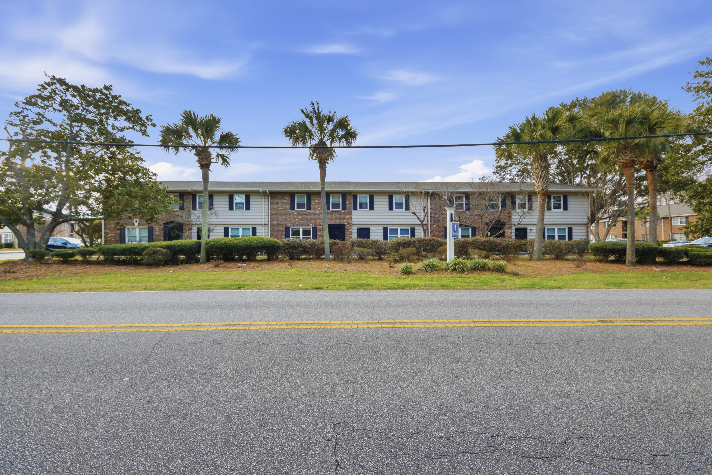 415 Parkdale Drive Apt 8c