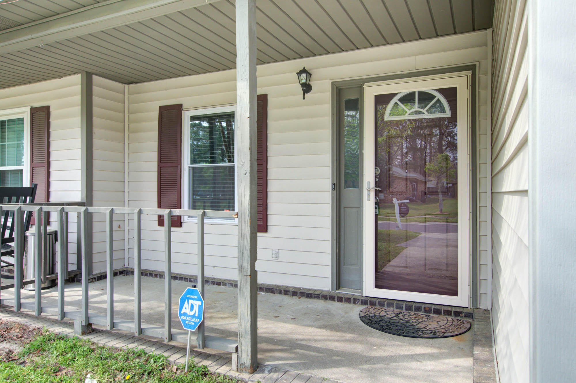 Photo 3 of 19 of 705 Winthrop house