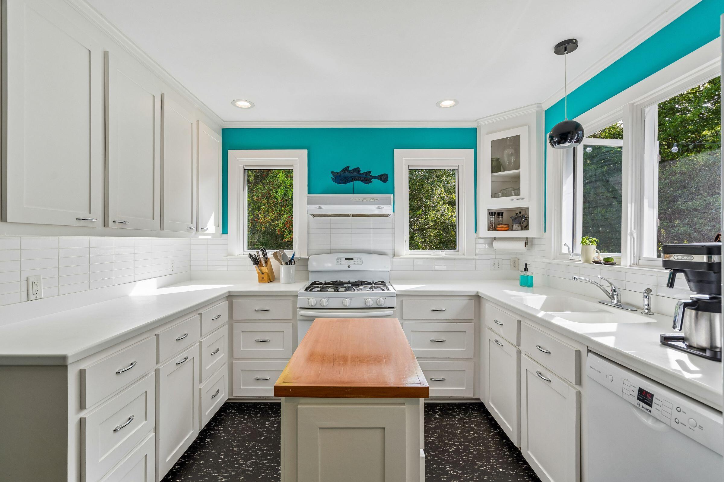 Summerville, South Carolina, 29483, United States, 3 Bedrooms Bedrooms, ,2 BathroomsBathrooms,Residential,Active,2036658