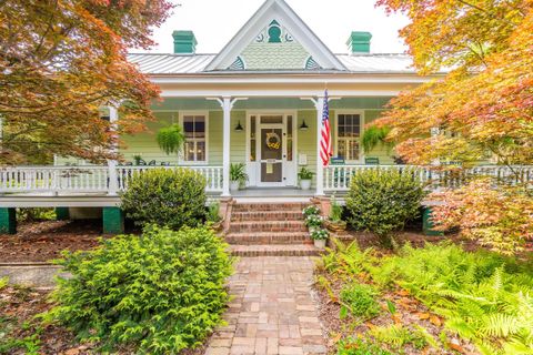 Photo of 317 Sumter Avenue, Summerville, SC 29483 (MLS # 26010623)