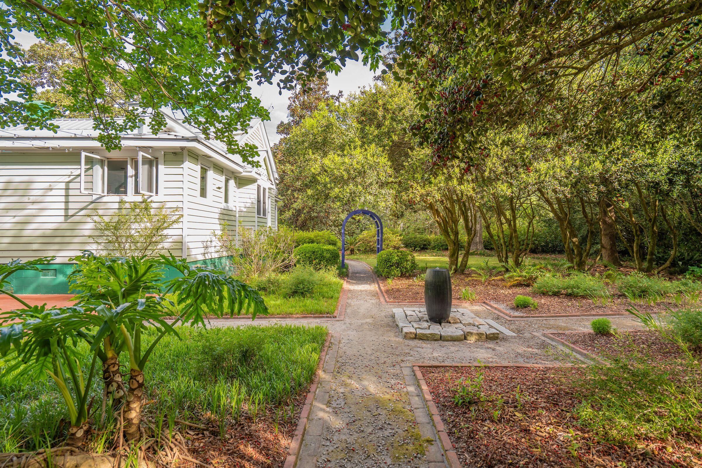Summerville, South Carolina, 29483, United States, 3 Bedrooms Bedrooms, ,2 BathroomsBathrooms,Residential,Active,2036658