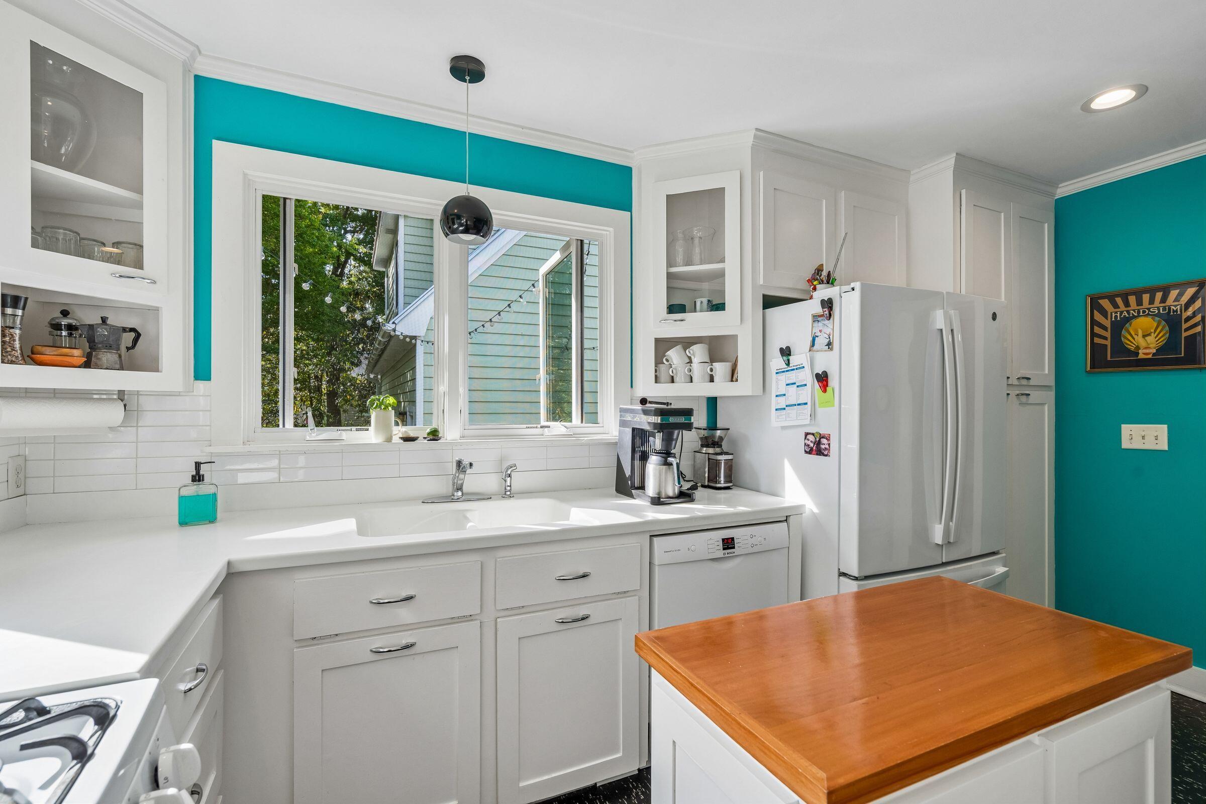 Summerville, South Carolina, 29483, United States, 3 Bedrooms Bedrooms, ,2 BathroomsBathrooms,Residential,Active,2036658