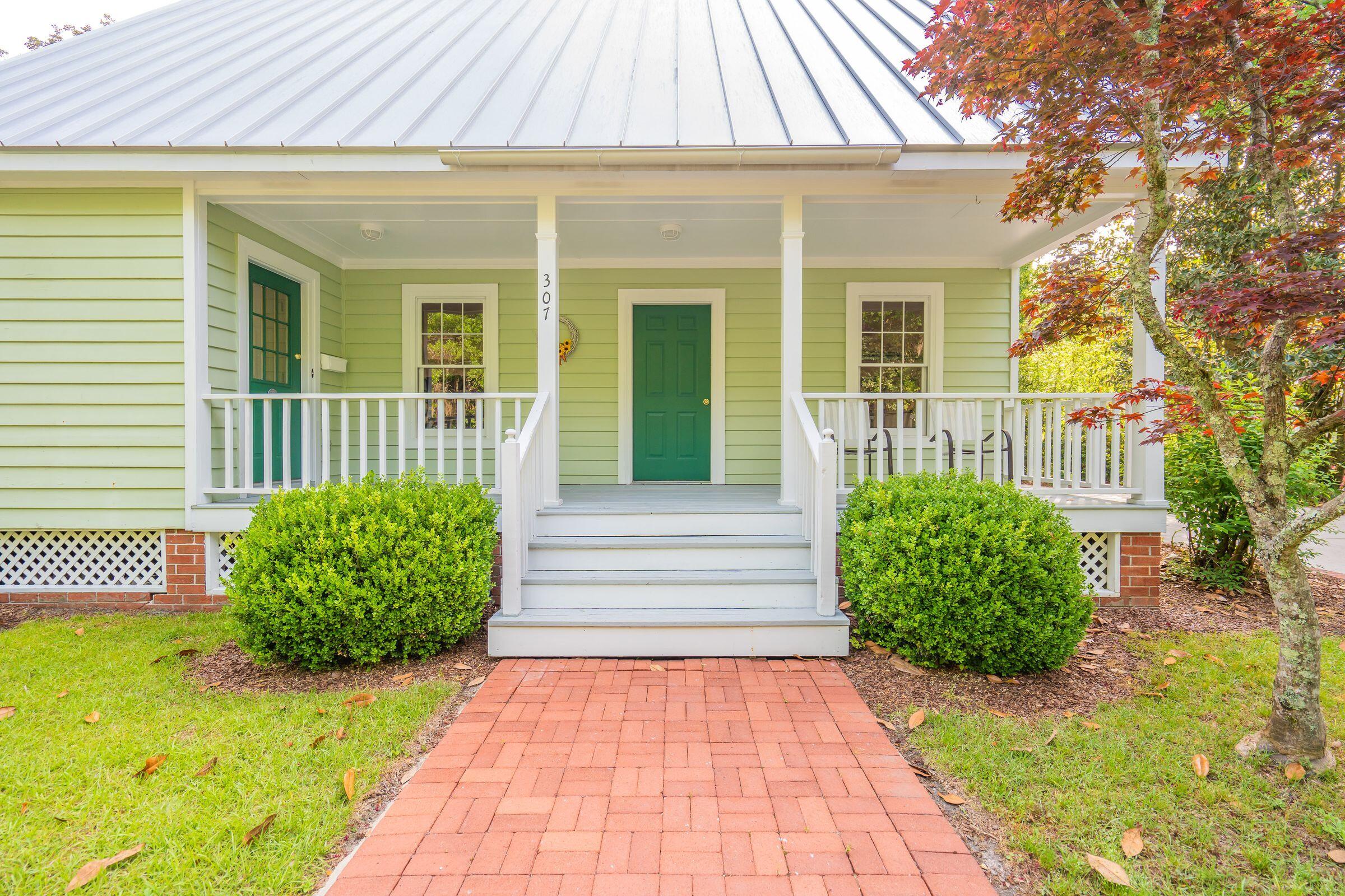 Summerville, South Carolina, 29483, United States, 3 Bedrooms Bedrooms, ,2 BathroomsBathrooms,Residential,Active,2036658