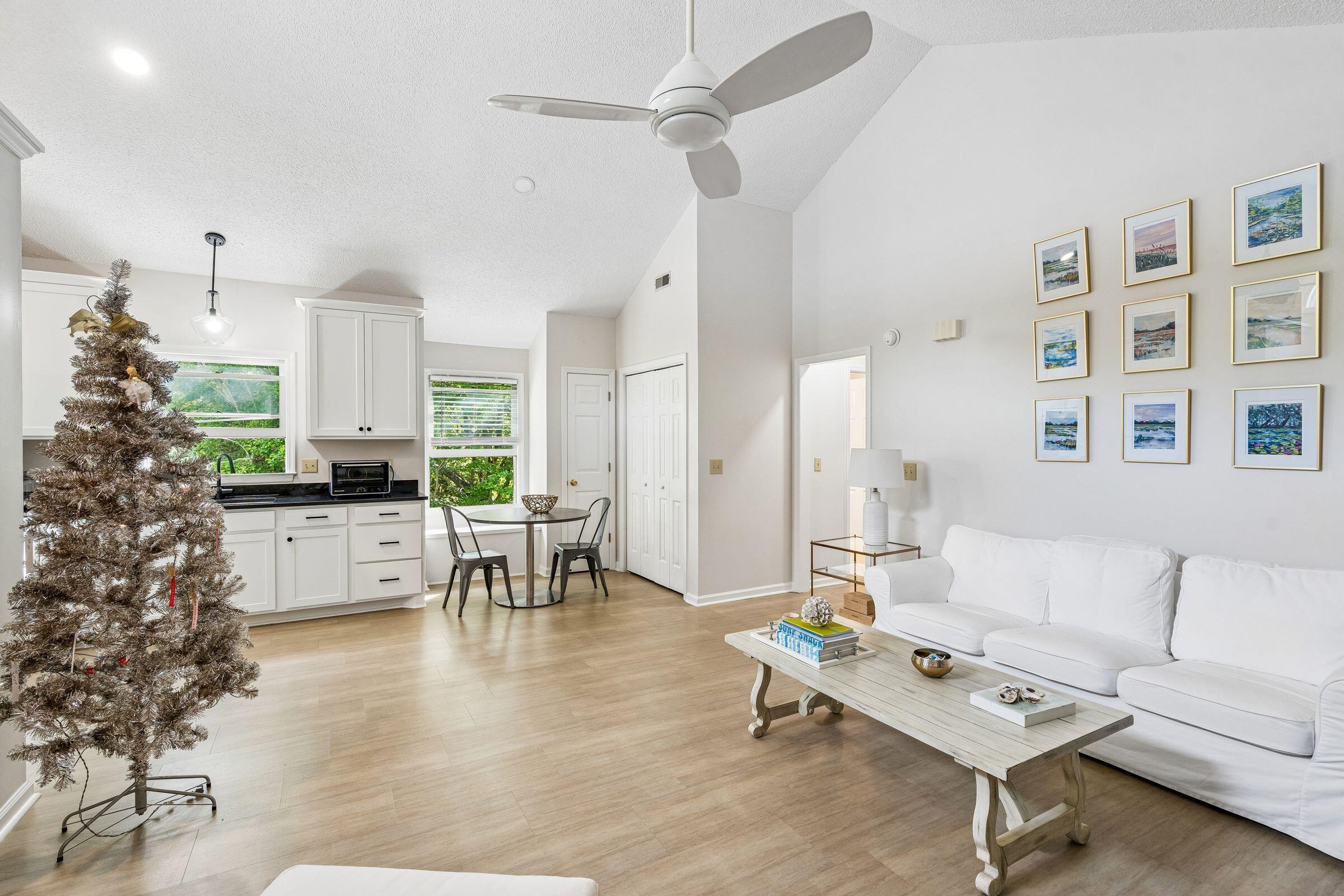 Summerville, South Carolina, 29483, United States, 3 Bedrooms Bedrooms, ,2 BathroomsBathrooms,Residential,Active,2036658