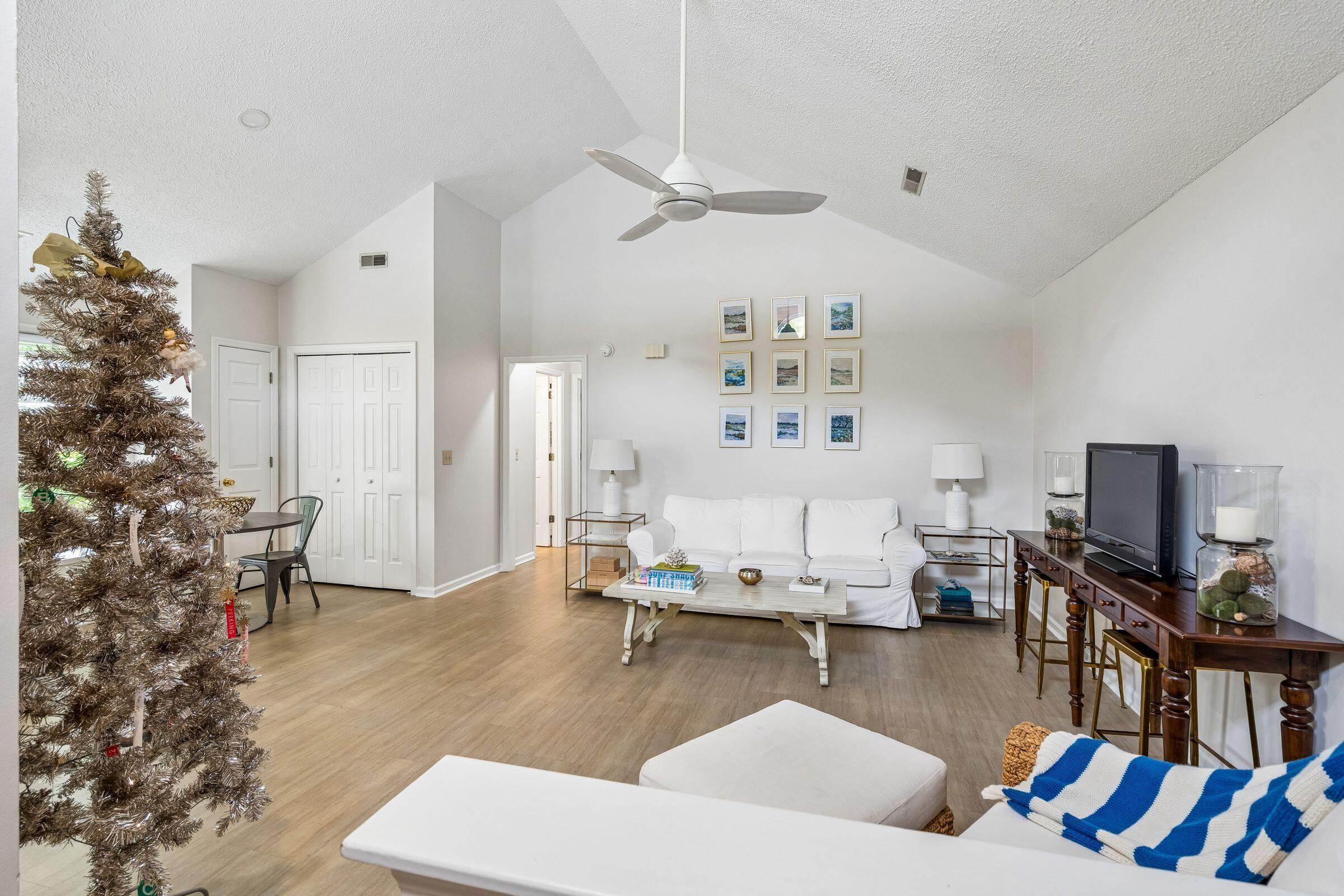 Summerville, South Carolina, 29483, United States, 3 Bedrooms Bedrooms, ,2 BathroomsBathrooms,Residential,Active,2036658