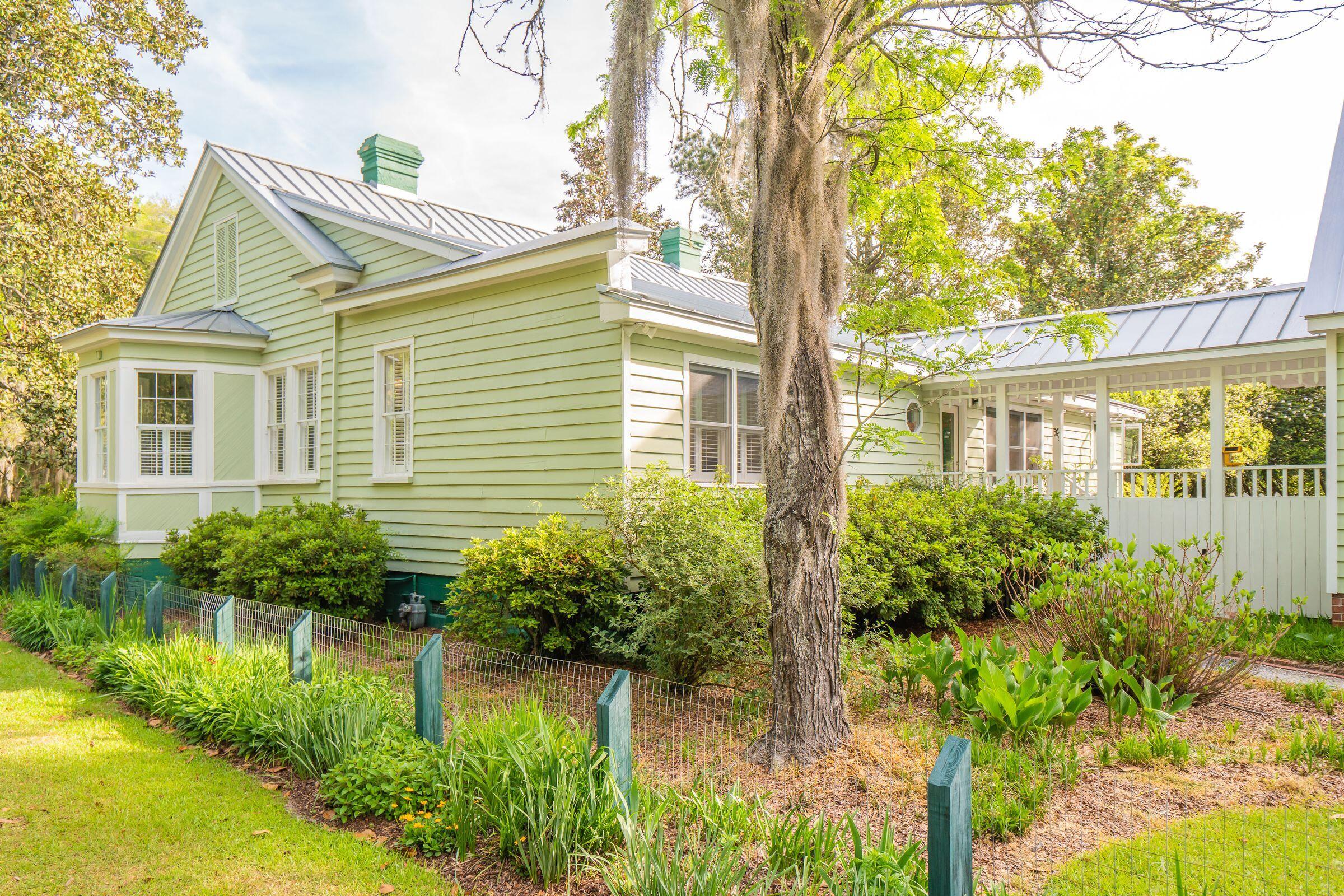 Summerville, South Carolina, 29483, United States, 3 Bedrooms Bedrooms, ,2 BathroomsBathrooms,Residential,Active,2036658