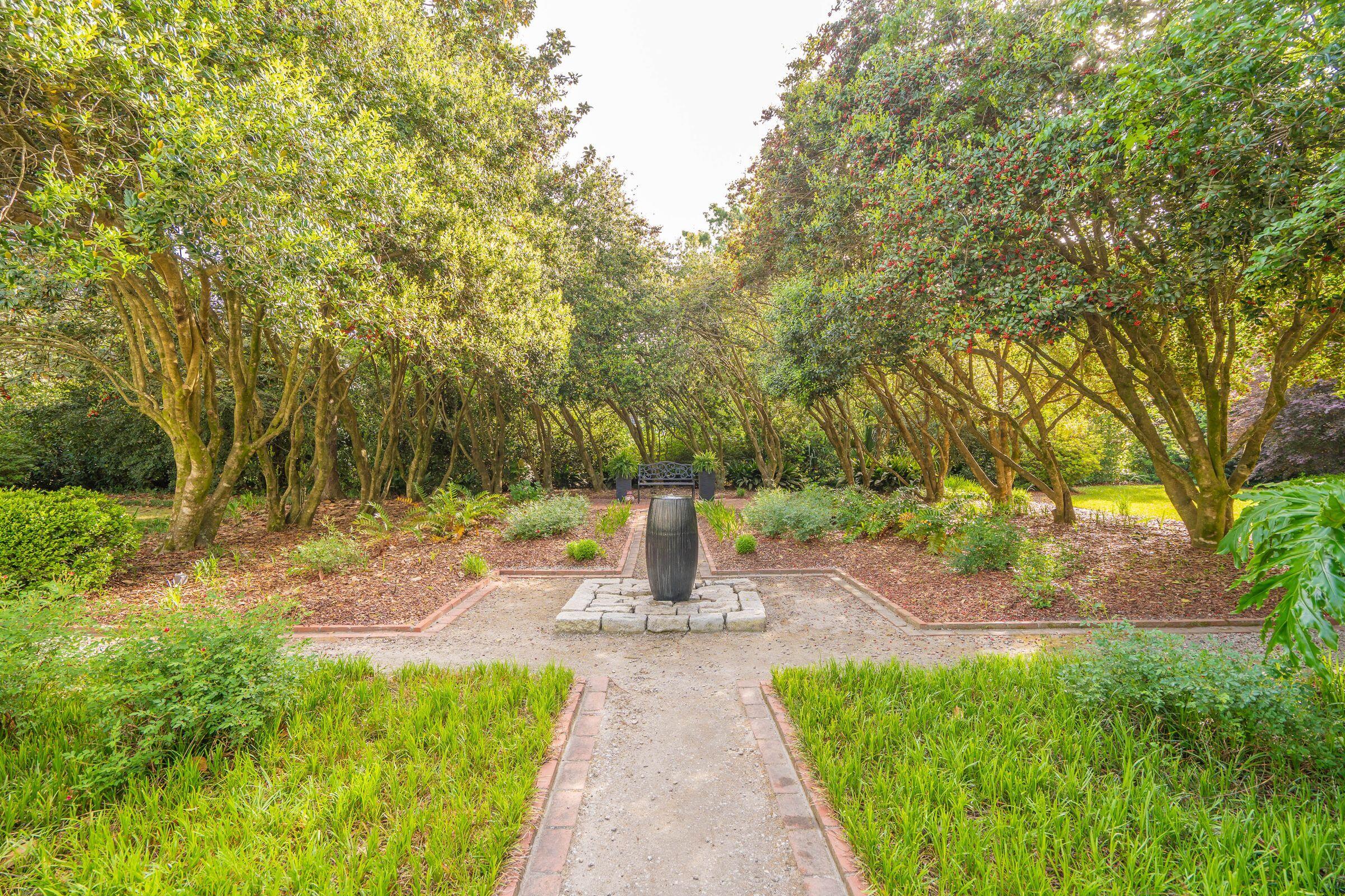 Summerville, South Carolina, 29483, United States, 3 Bedrooms Bedrooms, ,2 BathroomsBathrooms,Residential,Active,2036658