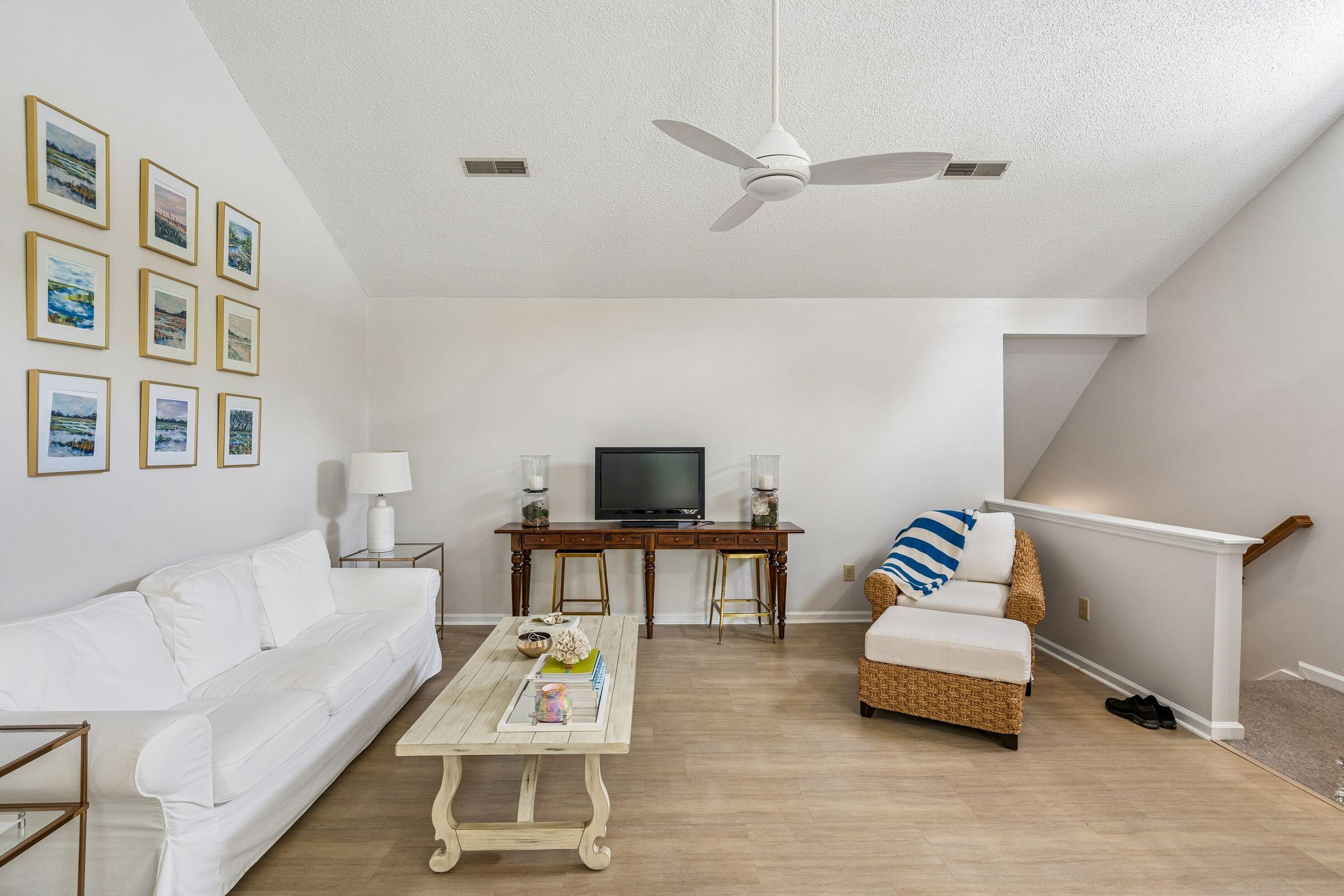 Summerville, South Carolina, 29483, United States, 3 Bedrooms Bedrooms, ,2 BathroomsBathrooms,Residential,Active,2036658