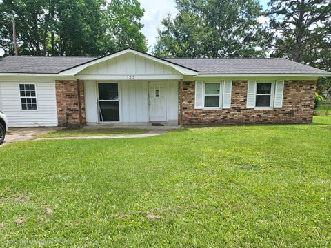 Photo of 120 Clarine Drive, Goose Creek, SC 29445 (MLS # 26017088)