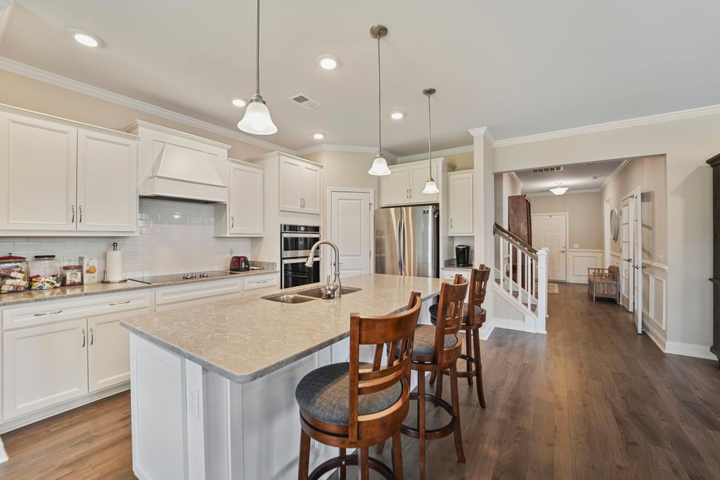 Photo of 6201 Woodsedge Court, Hollywood, SC 29449 (MLS # 25020608)
