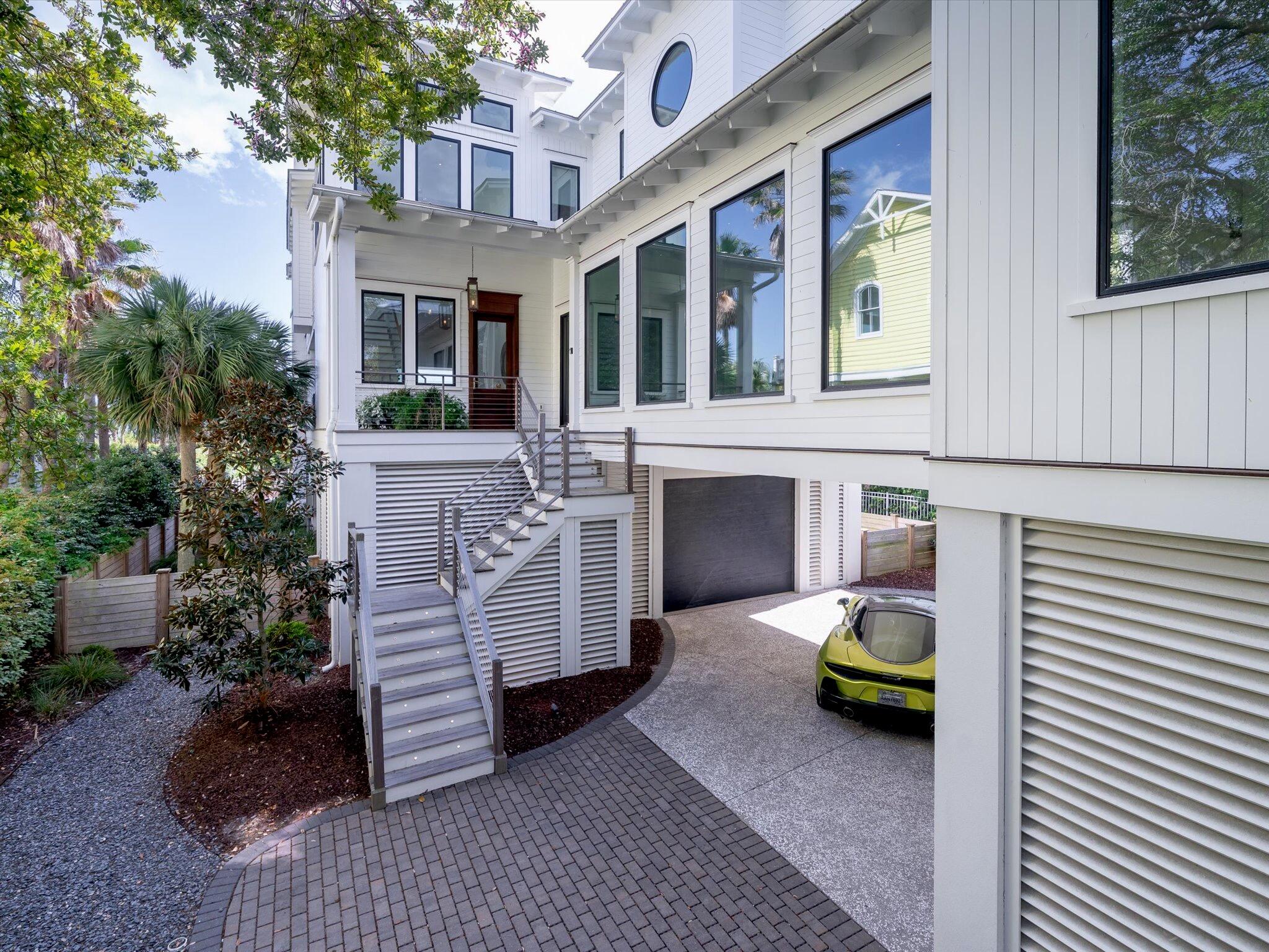 124 Charleston Boulevard