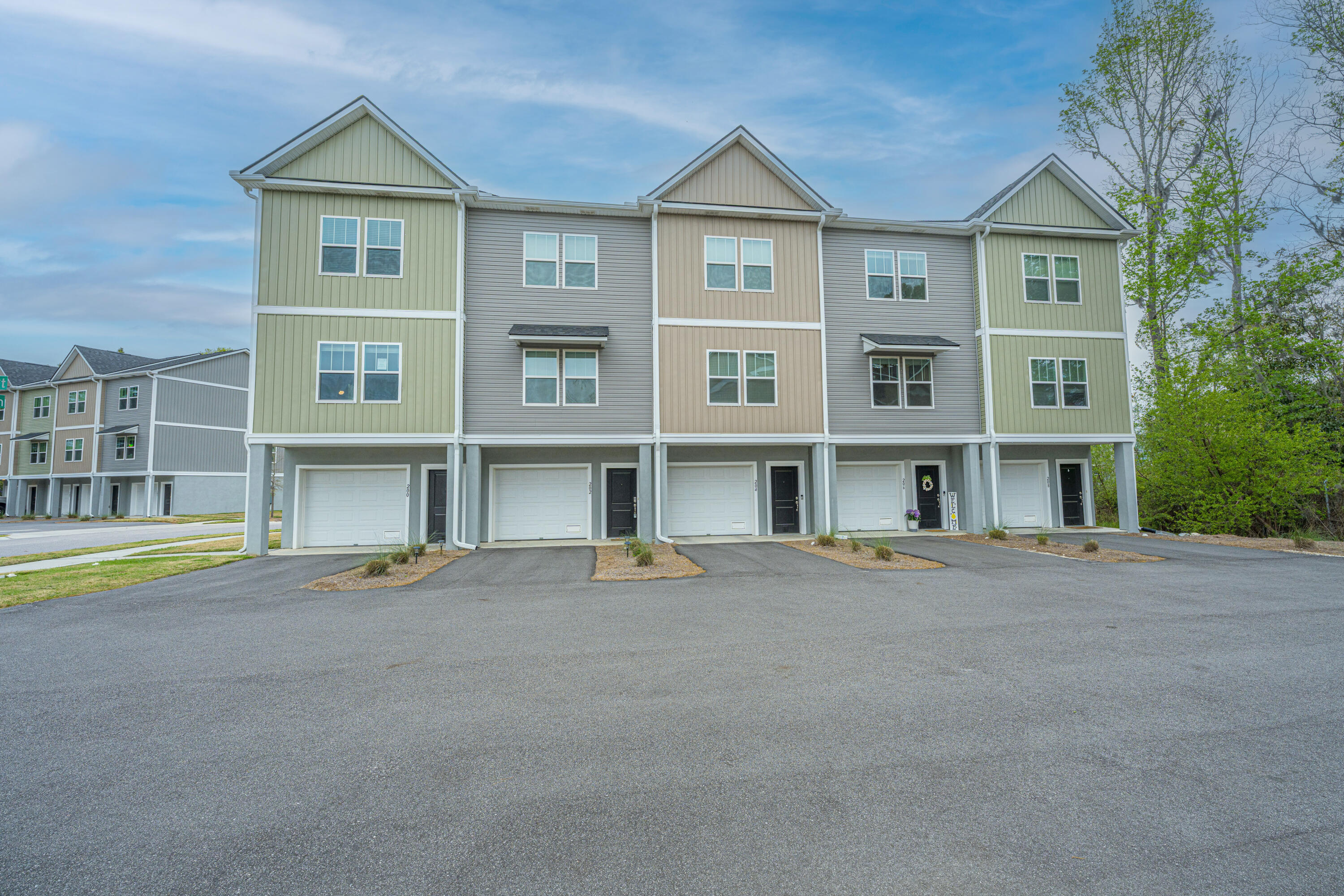 206 Cache Court