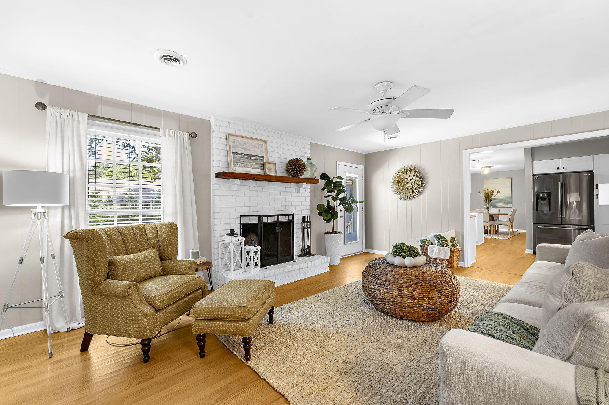 908 Searle Court