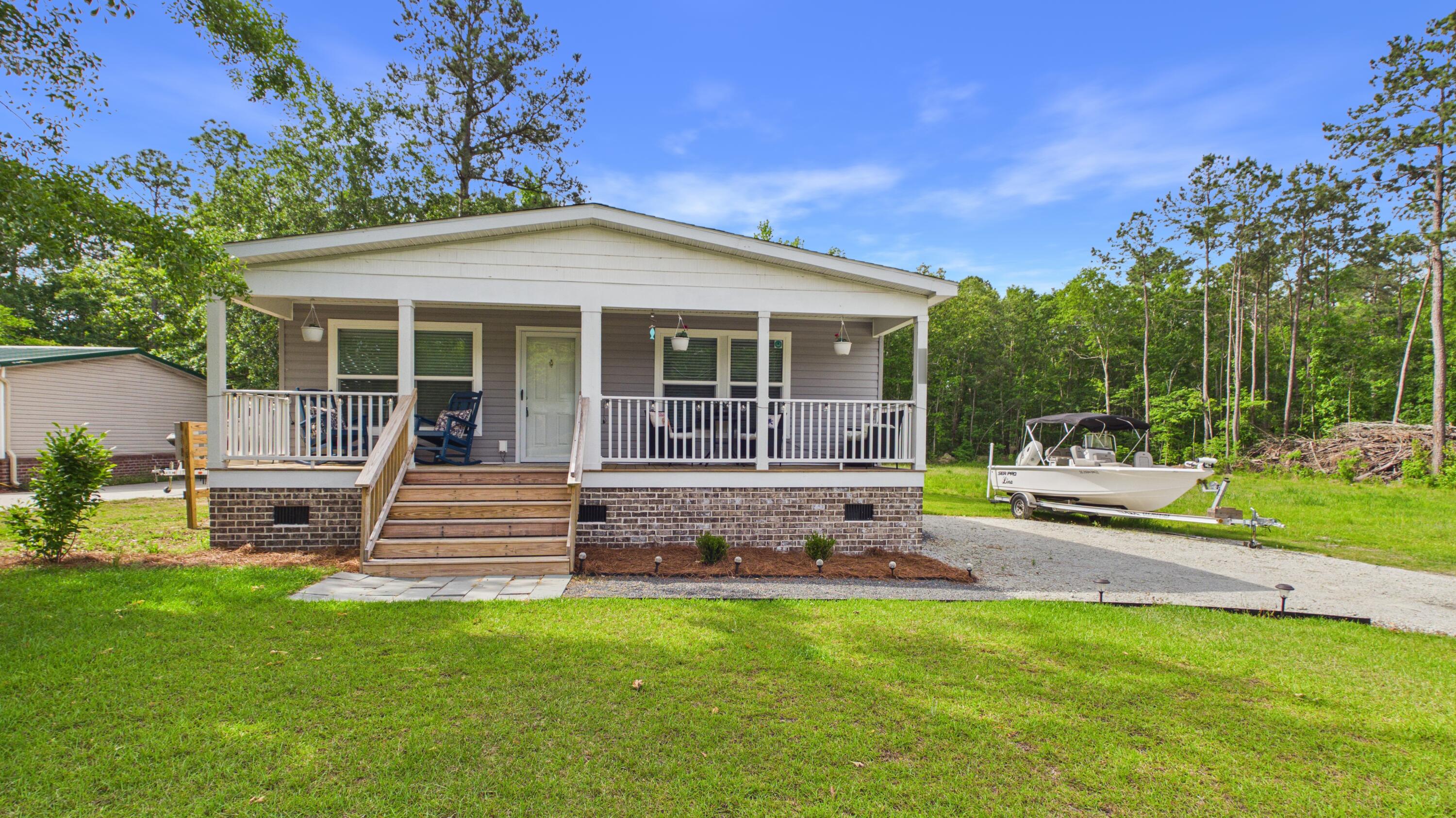 208 General Moultrie Drive