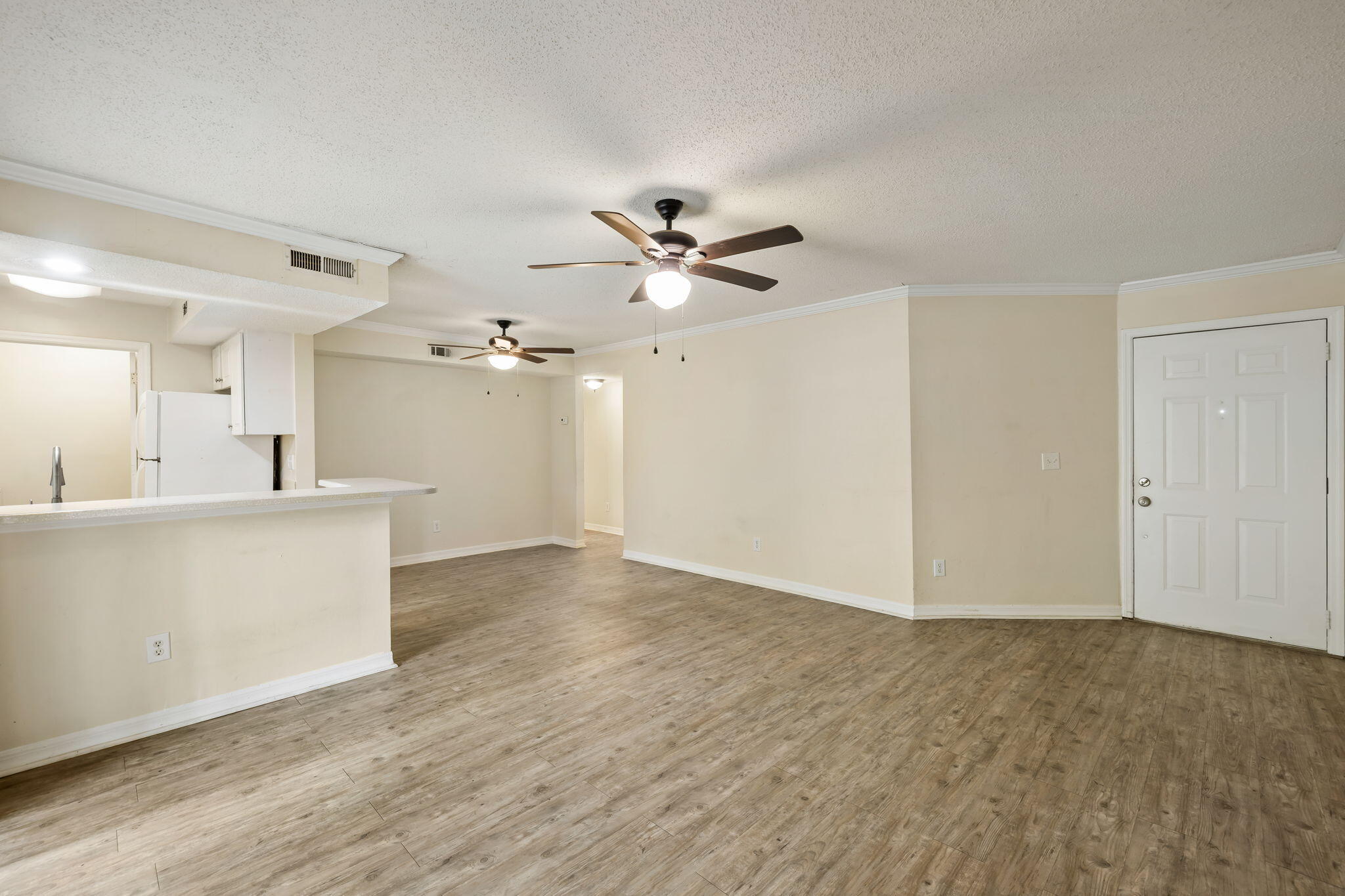 1852 Montclair Drive 1852-B