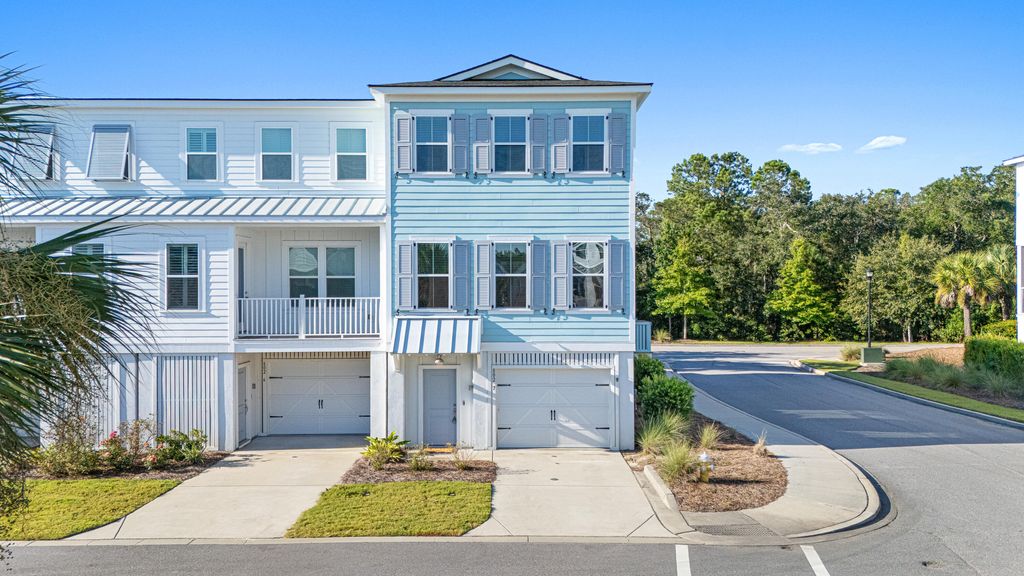 Photo of 802 Kings Oak Court #7, Charleston, SC 29492 (MLS # 25024607)