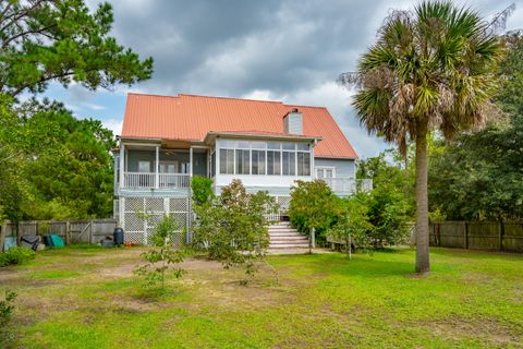 A home in North Charleston