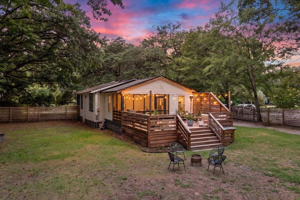 Photo of 1823 Pineland Drive, Johns Island, SC 29455 (MLS # 26020851)
