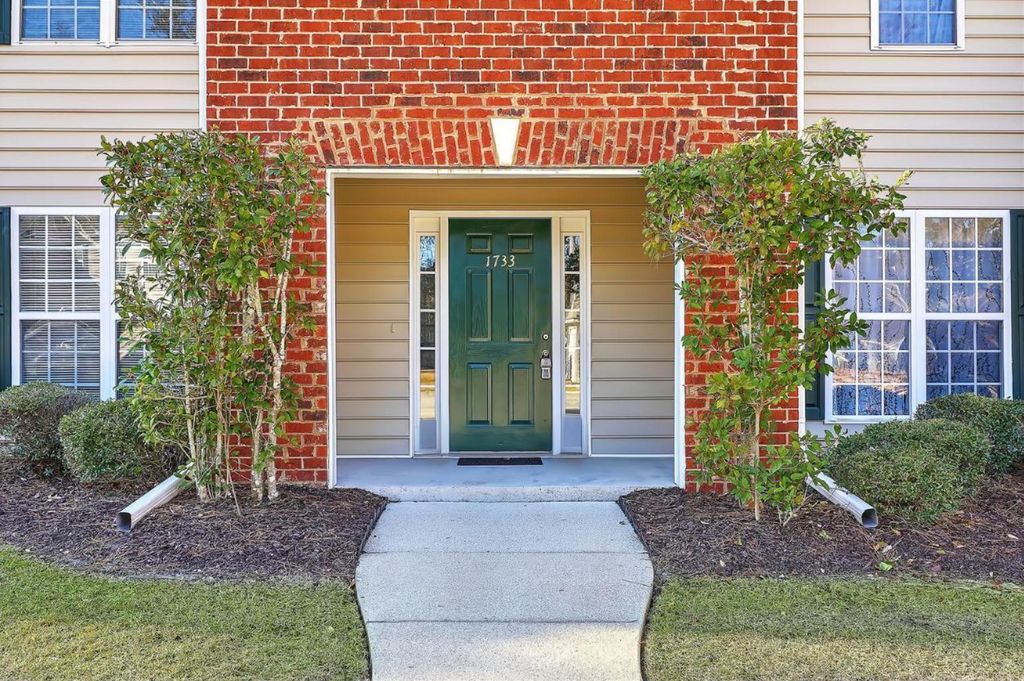 Photo of 1733 Wyngate Circle, Mount Pleasant, SC 29466 (MLS # 25032993)