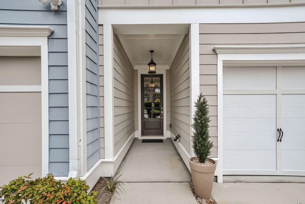 Photo of 2336 Kings Gate Lane, Mount Pleasant, SC 29466 (MLS # 25024956)