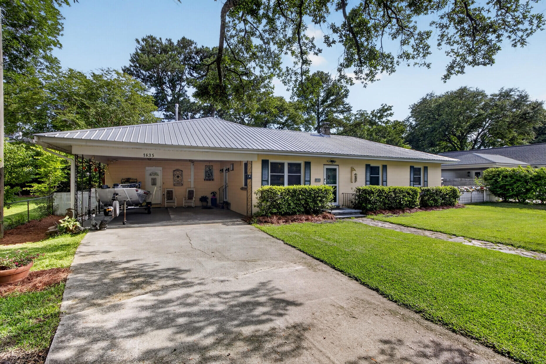 1835 Overdell Drive