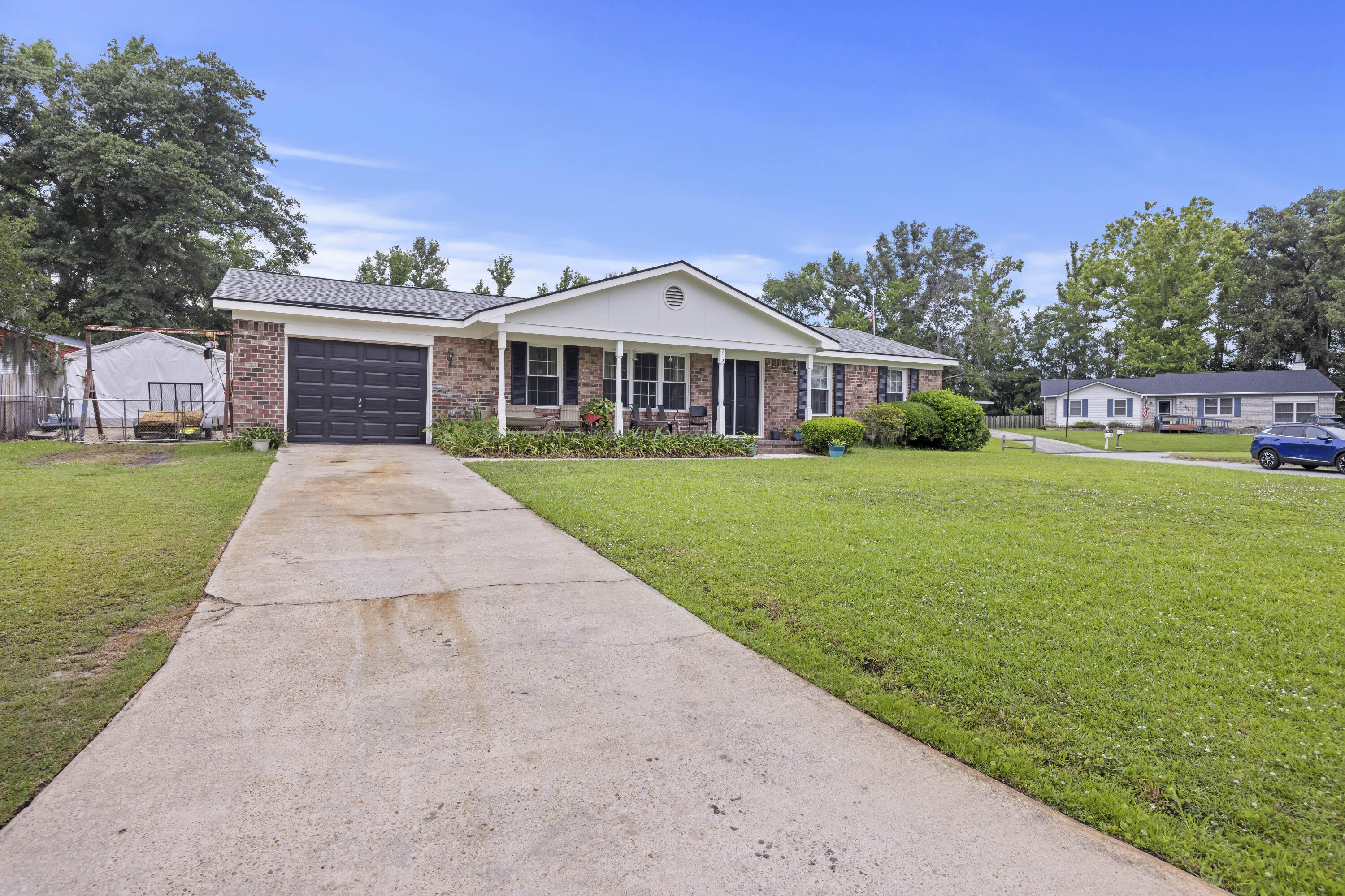 212 Columbia Drive