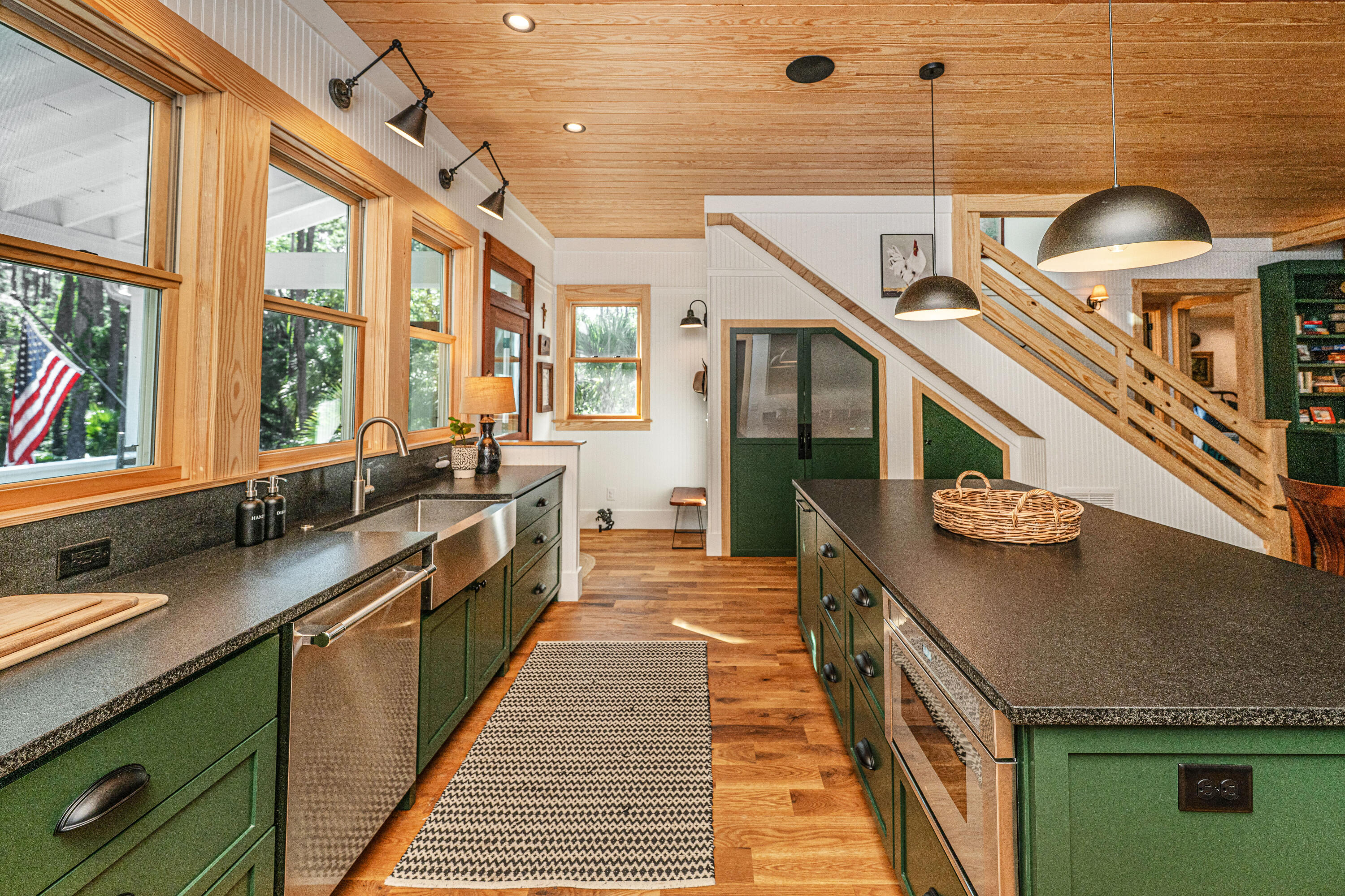 8711 Crawford Island Lane