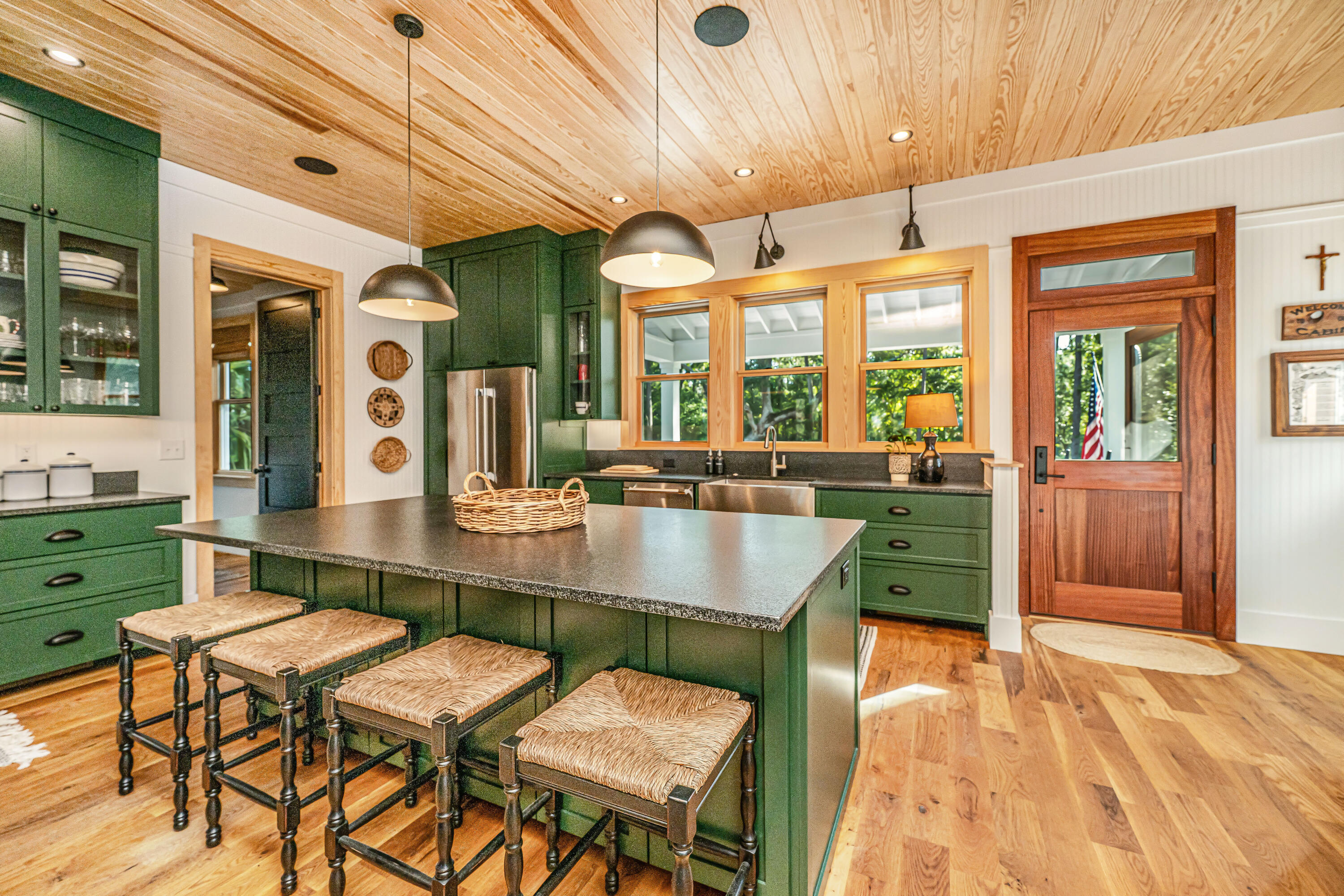 8711 Crawford Island Lane
