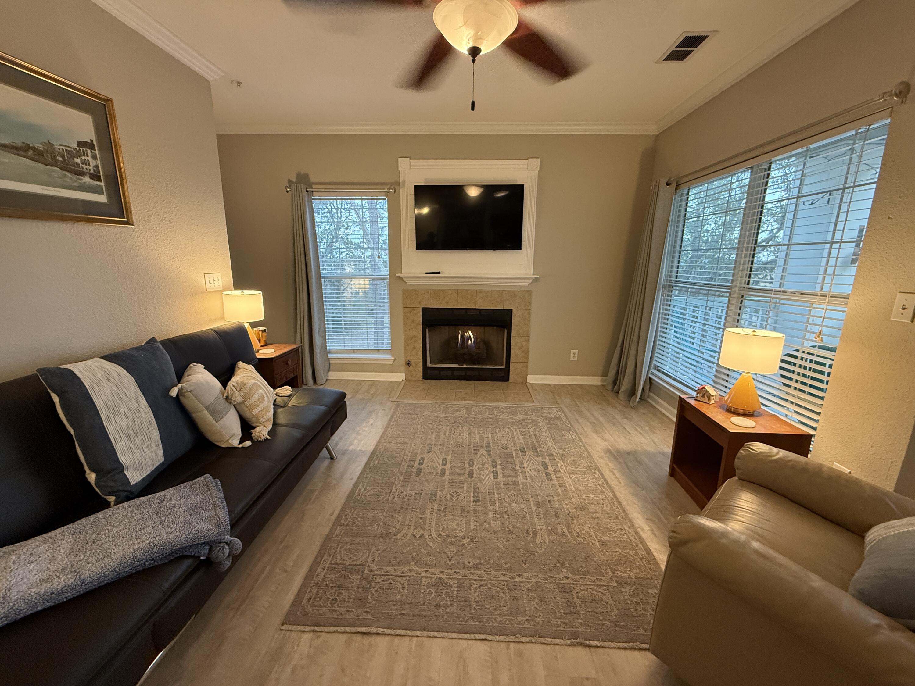 700 Daniel Ellis Drive 7208