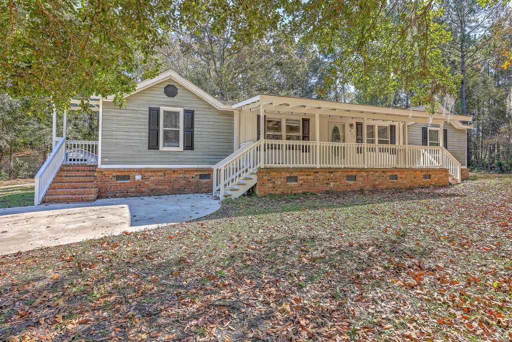 Photo of 832 Laura Lane, Huger, SC 29450 (MLS # 25030313)
