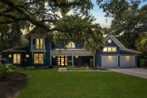 Photo of 1030 W Lakeview Drive, Mount Pleasant, SC 29464 (MLS # 25020541) Photo of 1030 W Lakeview Drive, Mount Pleasant, SC 29464 (MLS # 25020541)